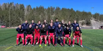 Boo tappade ledning i premiären – föll trots tvåmålsledning